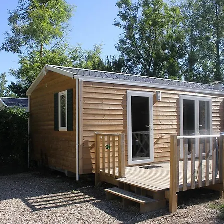 Campsite Le Val De Trie 4*